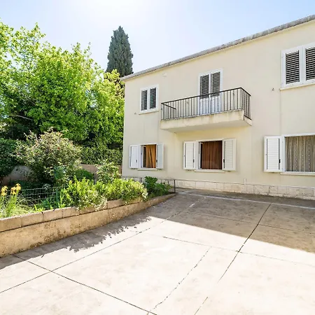 Kos Apartment
